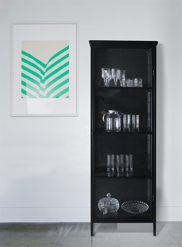 Fjellerup Vitrineskab i Metal - 57x36x165 cm - Sort 