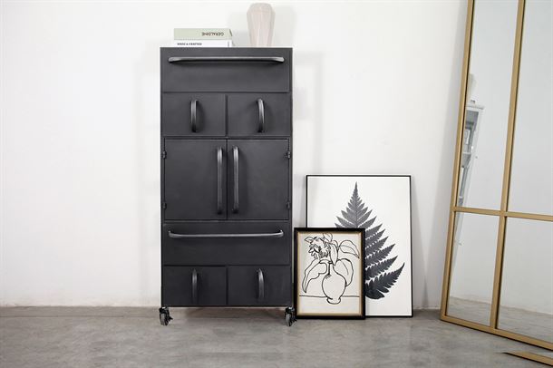 BLACK WEEK - Kommode m/6 skuffer, 2 låger - 106x50x33 cm - Sort